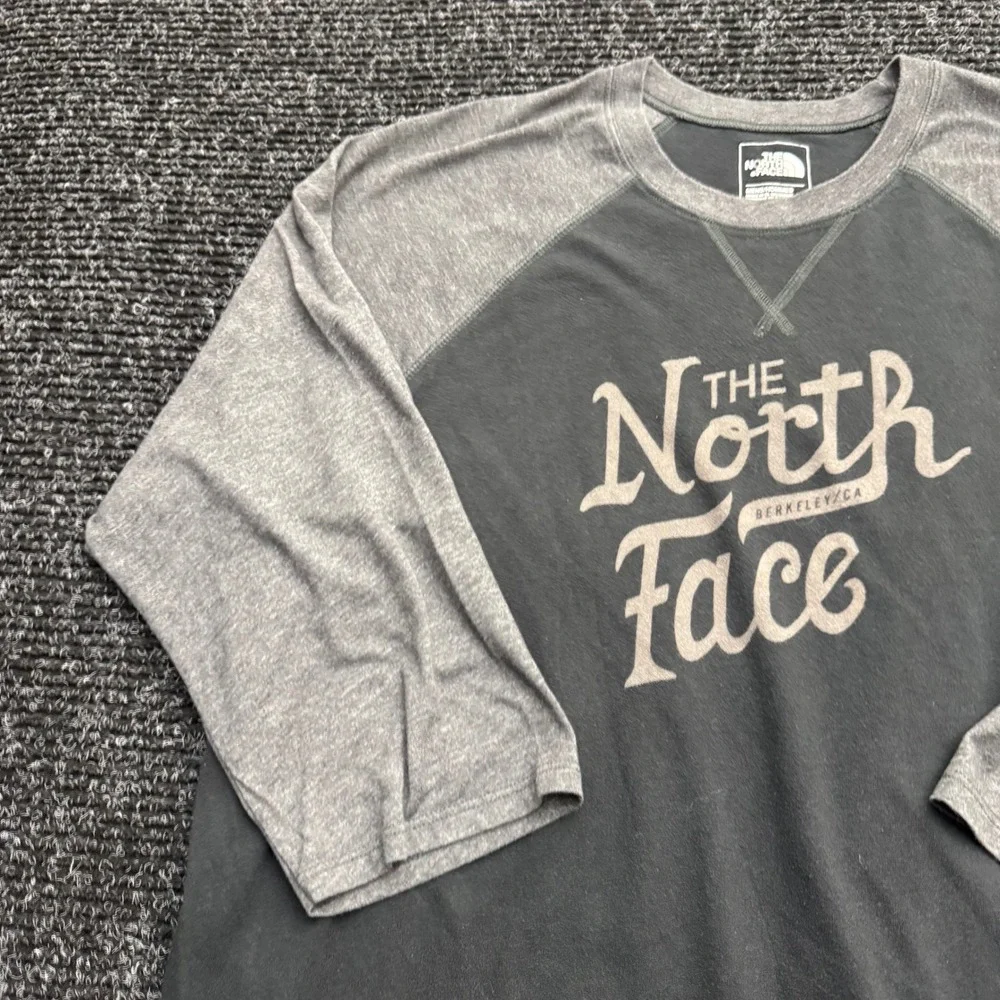 The North Face Mens XL Raglan Baseball Tee 3/4 Sleeve Grey Graphic T-Shirt